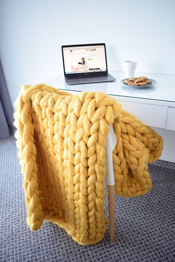 Chunky Knit Blanket Classic Pattern PinkUnicornStudio