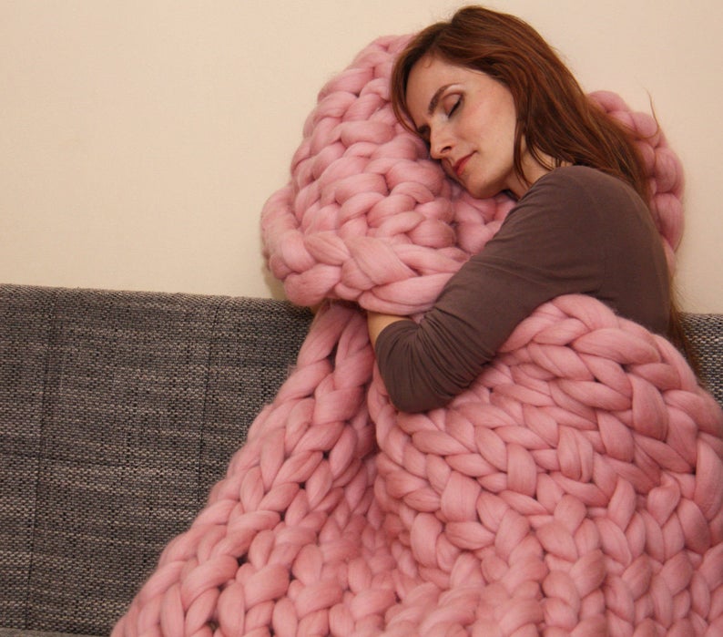 Chunky Knit Blanket - Classic Pattern