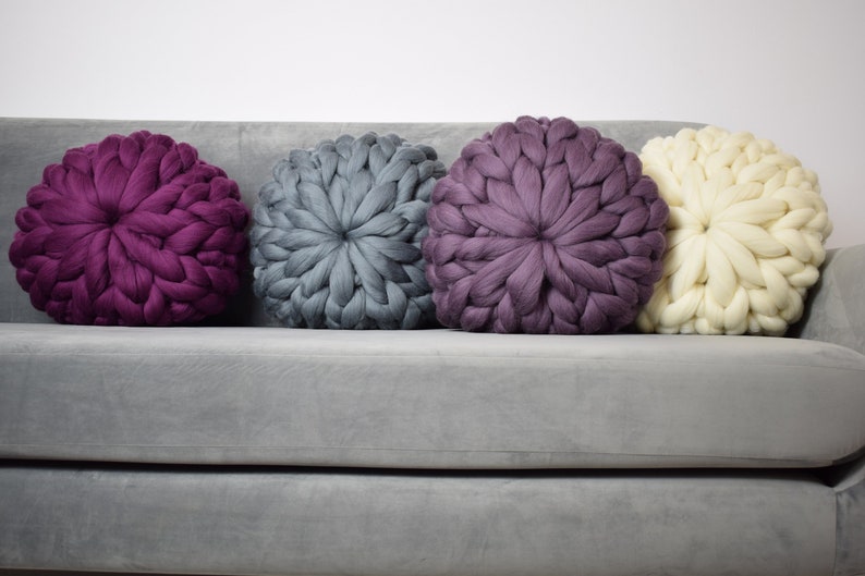 Round Chunky Knit Pillow