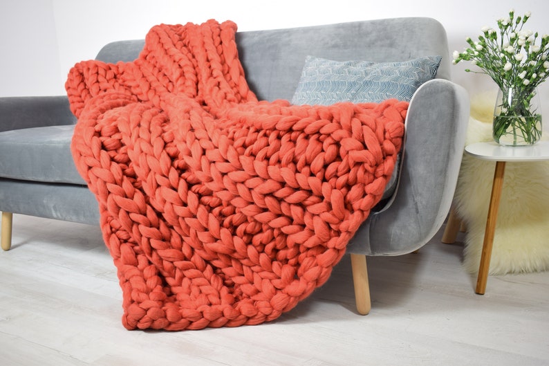 Chunky Knit Blanket - Stripes Pattern